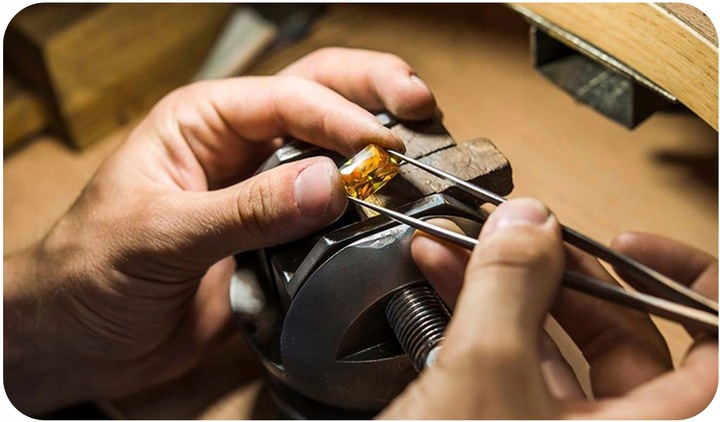 PIERŚCIONEK HAND MADE RĘKODZIEŁO RĘCZNIE ROBIONY SREBRNY SUŁTANIT CYRKONIE