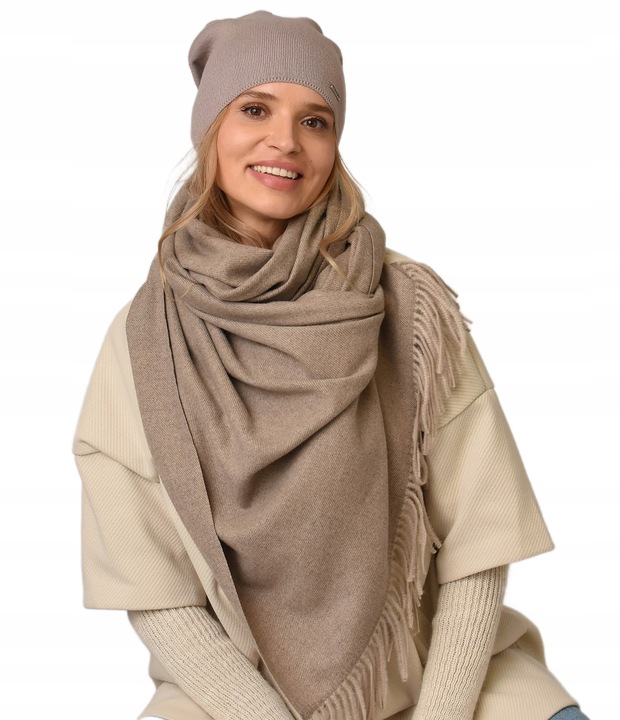 Jesienna CZAPKA damska nakrycie głowy polski producent latte gładka V3