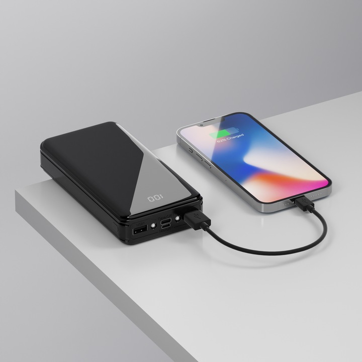 POWERBANK 20000 mAh 2,1A LATARKA LED V ZABEZPIECZENIE przed uszkodzeniem