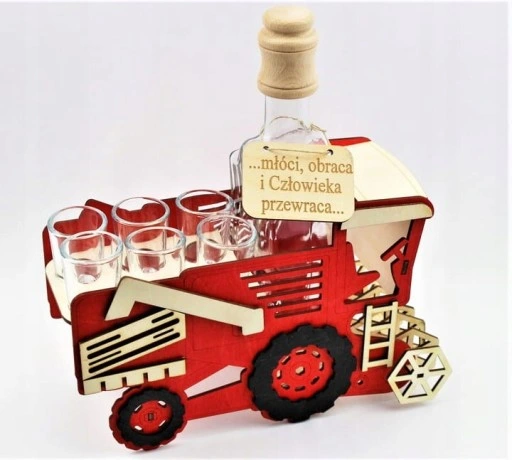 PREZENT NA URODZINY DLA ROLNIKA KARAFKA KOMBAJN Z KIELISZKAMI DLA FARMERA