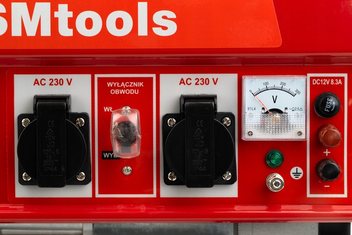 AGREGAT PRĄDOTWÓRCZY GENERATOR MAX 3000W 230V/12V 6,5KM AVR