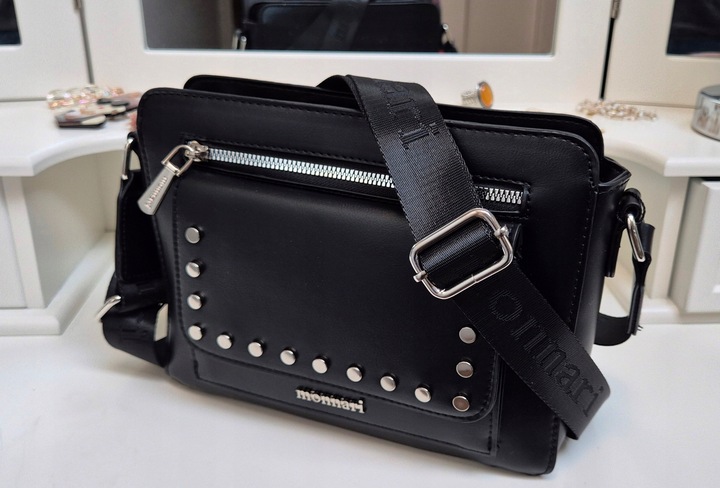 TOREBKA NA RAMIĘ LISTONOSZKA MONNARI PASEK LOGO