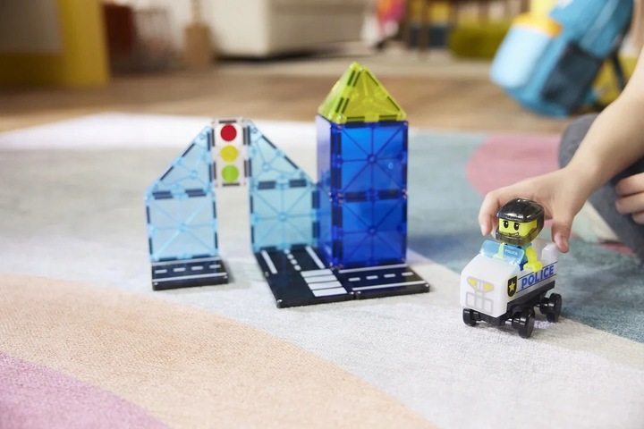 Policja Police Patrol Klocki Magnetyczne 20 el z Pojazdem Magna-Tiles