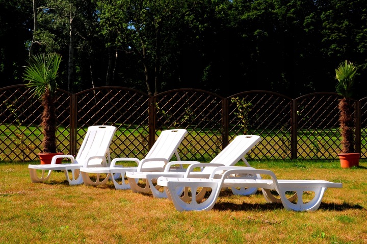 LEŻANKA basenowa profilowana FLORIDA biała SPA