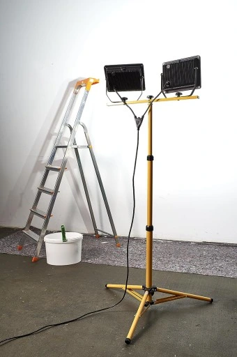 Statyw stojak oświetleniowy na naświetlacz LED 140cm