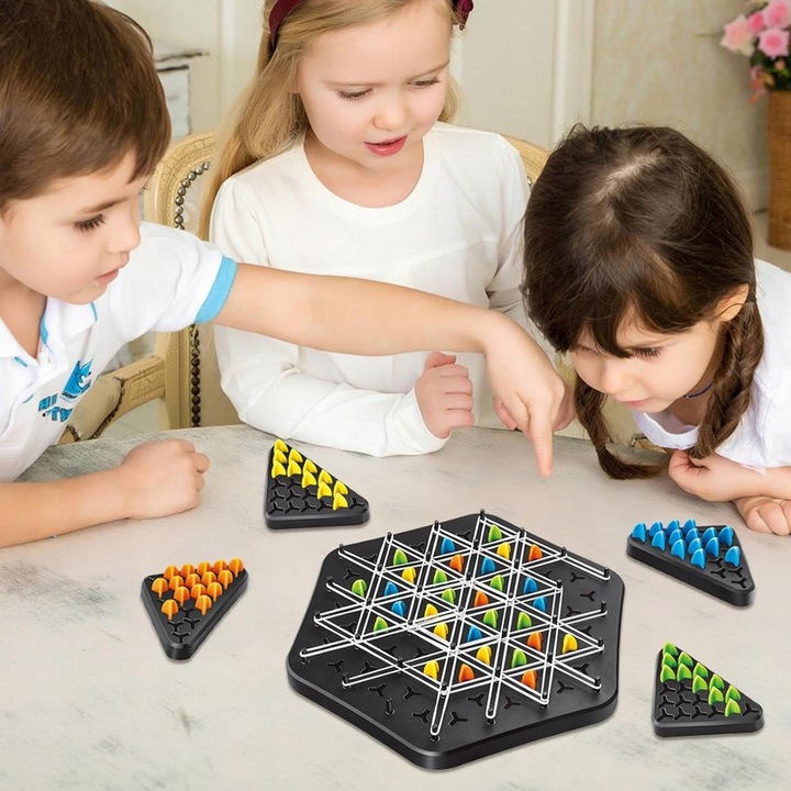 TRIANGLE CHESS BOARD GAME, INTERACTIVE PEGBOARD GAME, DESKTOP BOARD GAMES