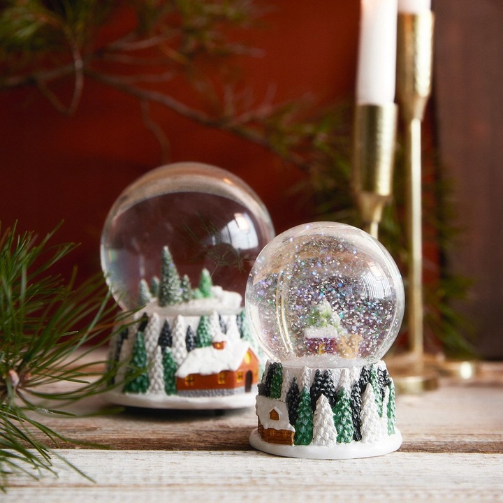 Kula śnieżna dekoracja świąteczna LUELL wiewiórka domek, z LED 8x11cm HOMLA