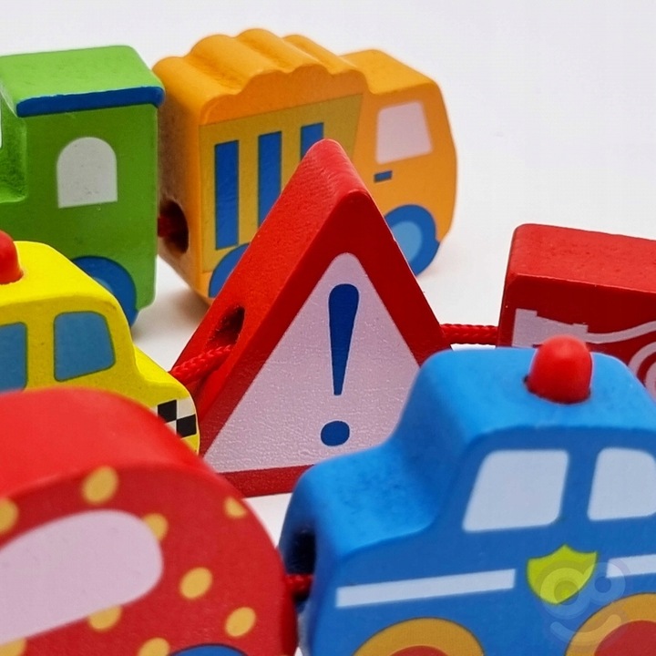 Drewniane Klocki do Nawlekania Pojazdy auta 13 el.