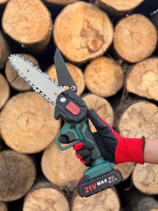 PIŁA AKUMULATOROWA ELEKTRYCZNA RĘCZNA MINI 6'' 2x AKUMULATOR + 2x ŁAŃCUCH