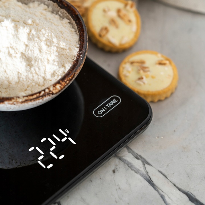 WAGA KUCHENNA DO 10KG USB AKU ADLER AD3177B