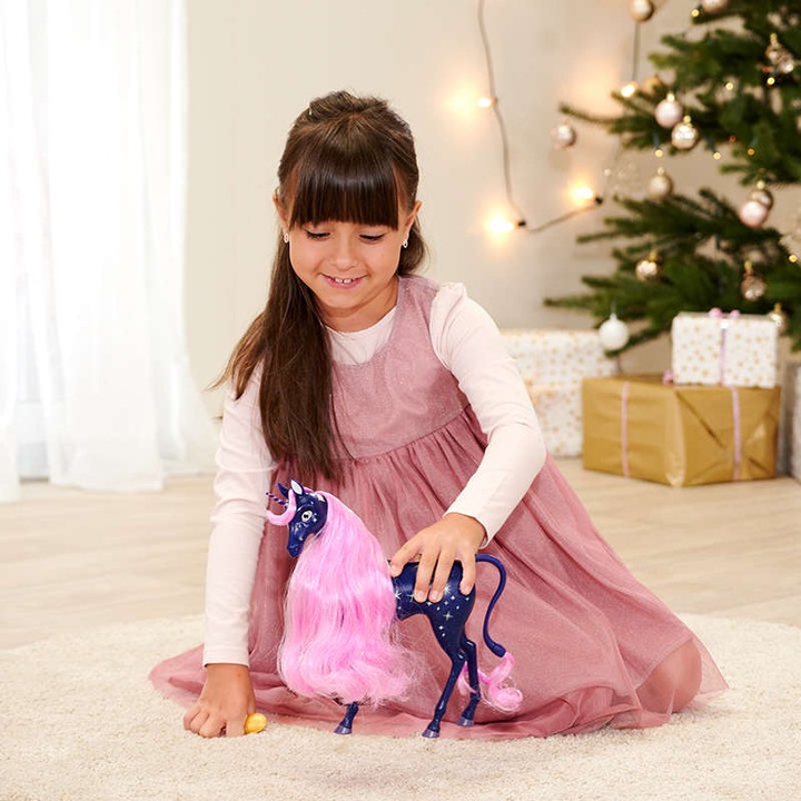 MIA I JA FIGURKA GWIEZDNY JEDNOROŻEC FIGURKA Z BAJKI ŚWIECĄCY W CIEMNOŚCI