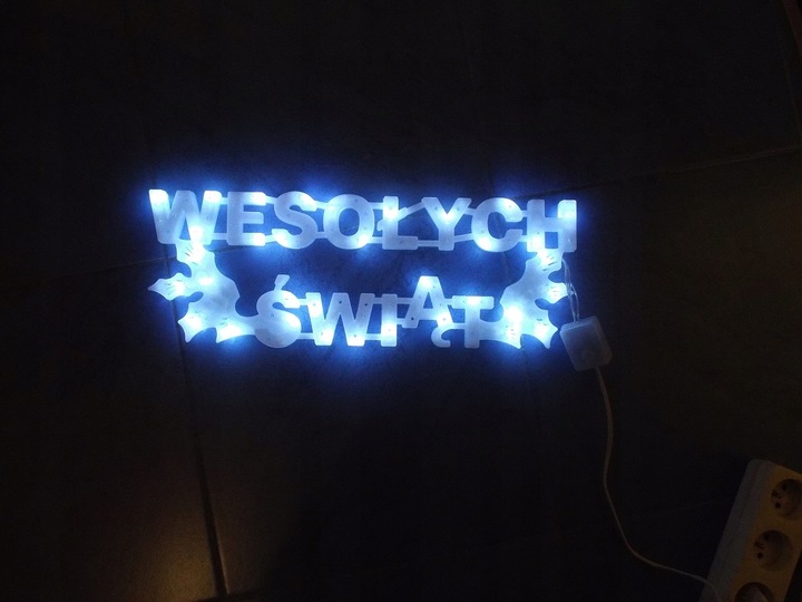 NAPIS ZIMNO BIAŁY WESOŁYCH ŚWIĄT ŚWIECĄCY LED Z PROGRAMATOREM 8 FUNKCJI