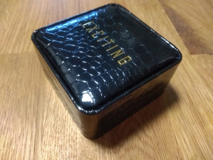 Exciting spinki do mankietów koszuli Maserati w ekskluzywym Etui