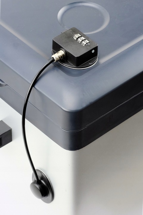 Blokada szyfrowa drzwi lodówki turystycznej