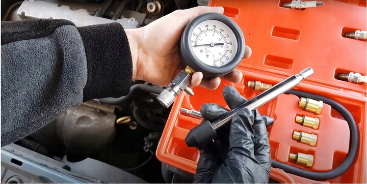 MIERNIK TESTER CIŚNIENIA SPRĘŻANIA POZIOMU KOMPRESJI WTRYSKU SILNIK BENZYNA