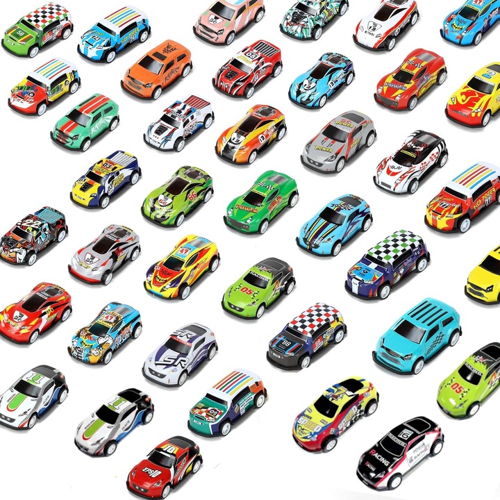 SAMOCHODZIKI Z NAPĘDEM 50 RESORAKI KUFEREK AUTKA METALOWE SAMOCHODY MAPA