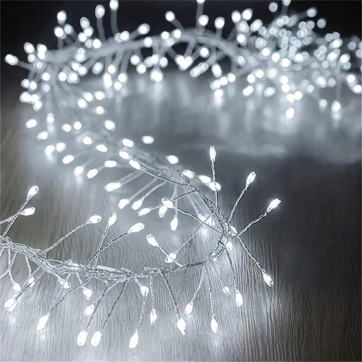 Girlanda LED 30m 1000 diod IP44 zimna biała 8 funkcji do wnętrz i zewnątrz