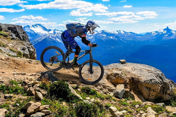 ROWER GÓRSKI MTB MANETKI 21 BIEGÓW 2 TARCZE RAMA 15" KOŁA 26" NÓŻKA