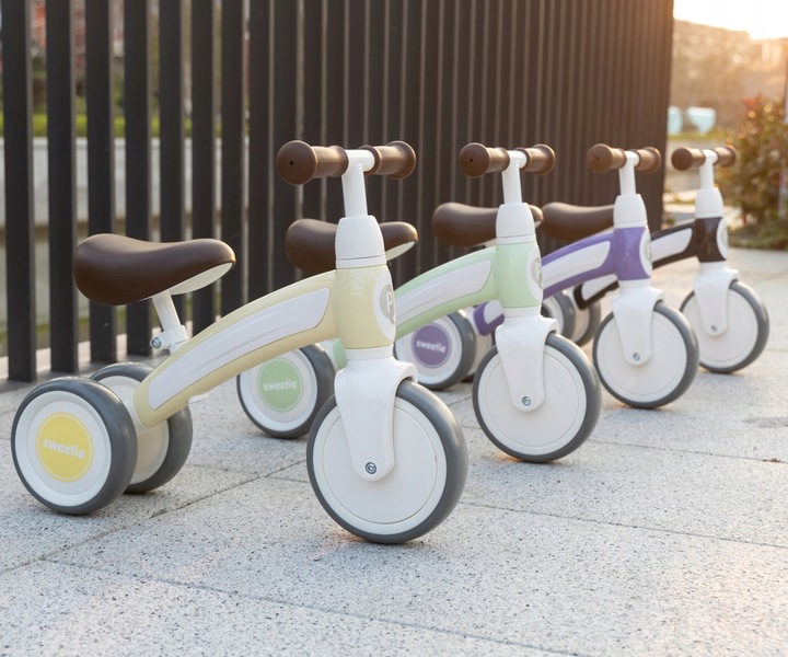 Qplay Pojazd Rowerek Trójkołowy Sweetie Dark Grey Wygodny i Stylowy Design