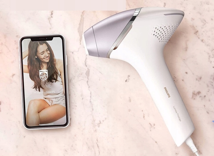 ZESTAW DEPILATOR LASEROWY PHILIPS LUMEA PRESTIGE Z 4 NASADKAMI + POKROWIEC