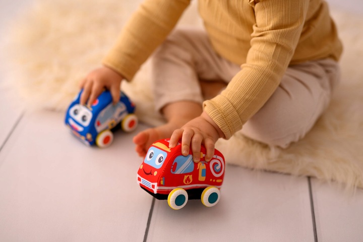 Autko miękkie dla dziecka 2 Autka Straż Policja