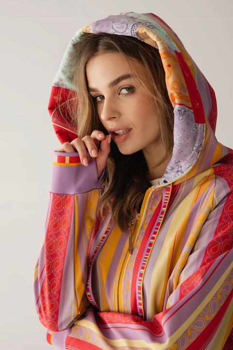 Bluza Femi Stories 2023 Wave Pstr - M