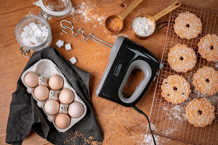 Mikser ręczny Robot kuchenny 750W 5 biegów + TURBO 4 Mieszadła Wolny start