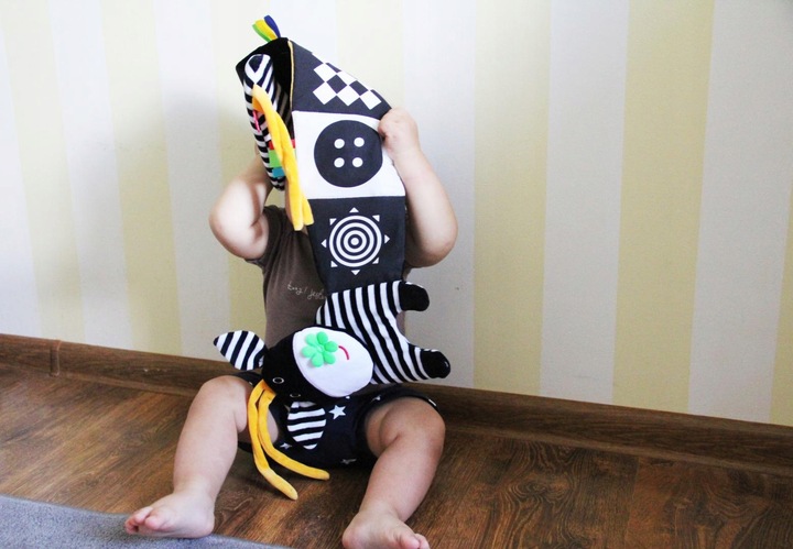 Książeczka KONTRASTOWA Dla Niemowląt Do Łóżeczka