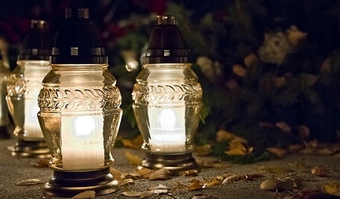 Wkłady Parafinowe Do Zniczy Bispol Ognik WP7N 168h 16 Sztuk Długo Palące