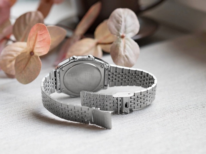 ZEGAREK CASIO ABL-100WE-1AEF VINTAGE SREBRNY BLUETOOH KROKOMIERZ DATOWNIK