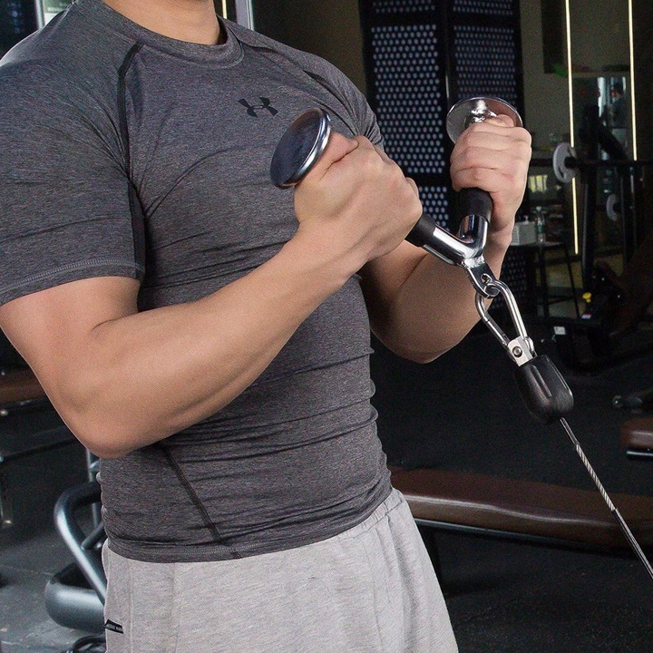 UCHWYT DO WYCIĄGU ATLASU STALOWY TRÓJKĄTNY DO ĆWICZEŃ TRICEPS BICEPS JAKOŚĆ