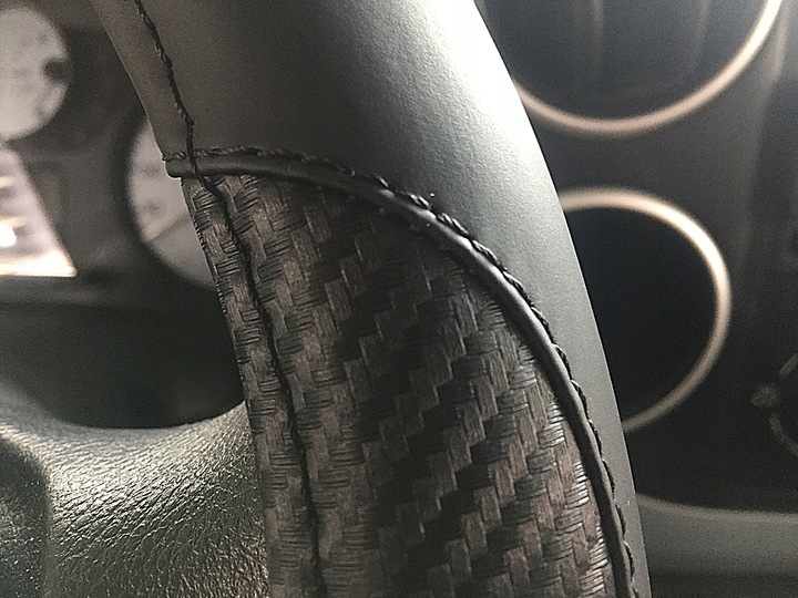 VW Golf 4 5 6 7 Jetta Passat B5 B6 B7 Polo UP! na kierownice skóra karbon