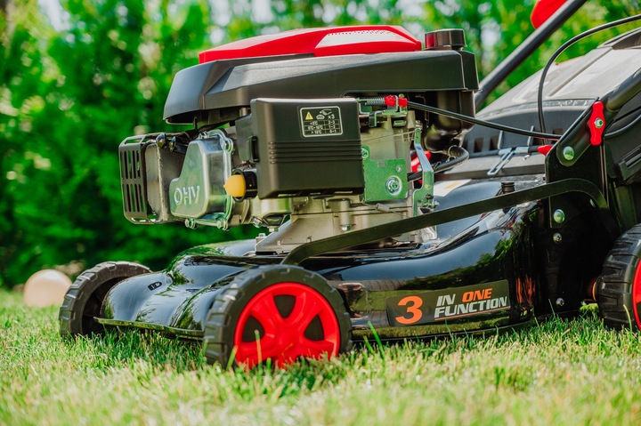 KOSIARKA SPALINOWA LEHMANN 44CM NAPĘD POTĘŻNA SILNIK 146CC MULCZOWANIE 6KM