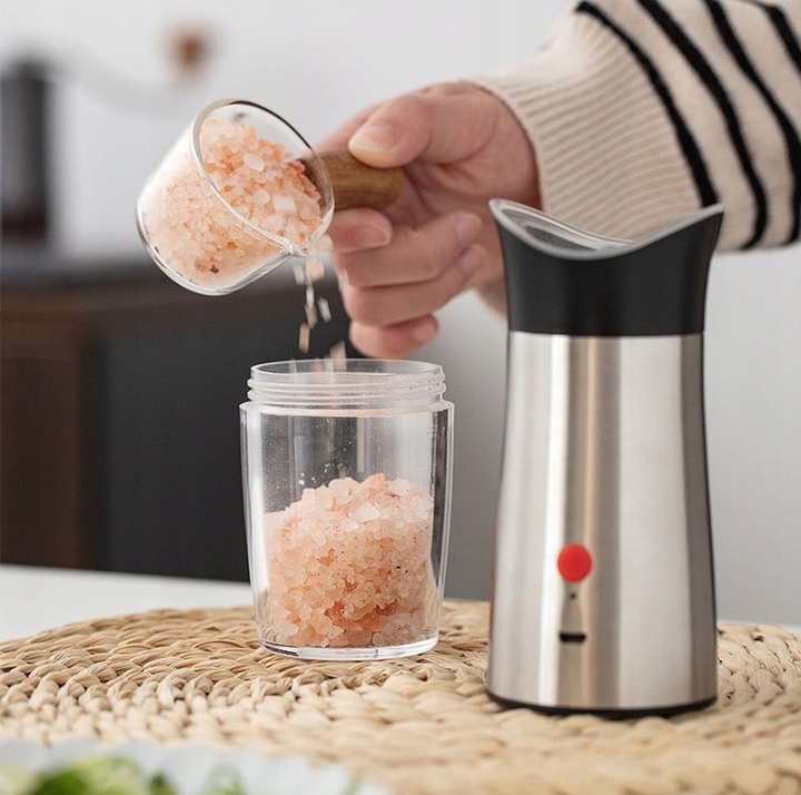 ZESTAW MŁYNKÓW GRAWITACYJNYCH DO PIEPRZU SOLI LED