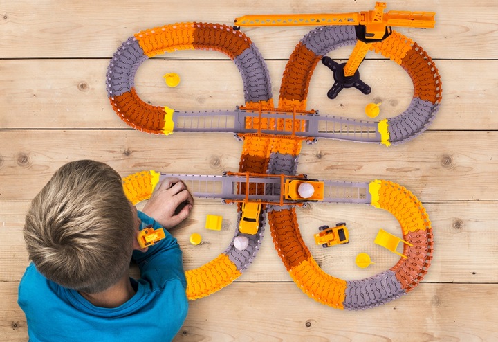 KOLEJKA TOR SAMOCHODOWY ELASTYCZNY 273 ELEMENTY AUTA DŹWIG DLA DZIECI