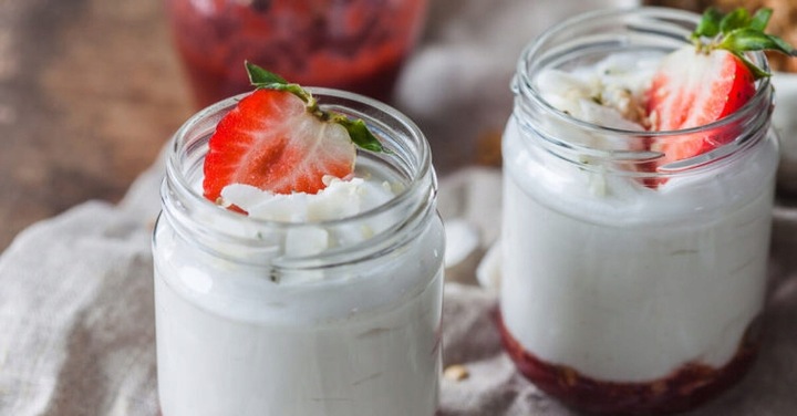 Jogurtownica ZRÓB SOBIE JOGURT DOMOWY x 8 słoiczków bądź i żyj FIT zdrowo