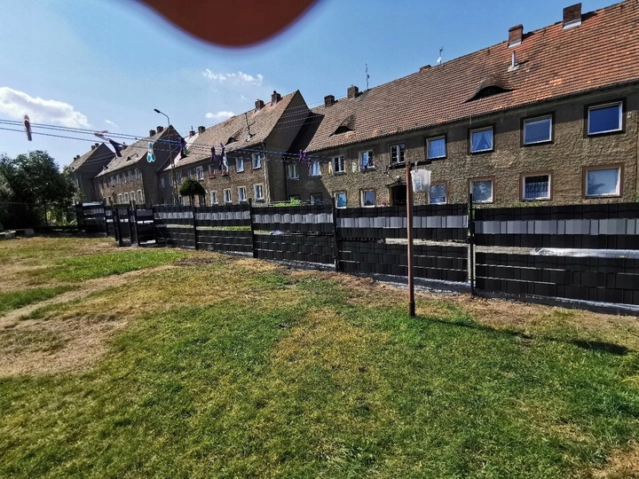 TAŚMA OGRODZENIOWA Czarna 35m 20 KLIPSÓW GRATIS