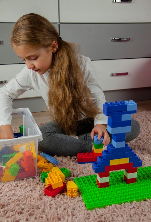 KLOCKI KONSTRUKCYJNE UNICO POJEMNIK Z PŁYTKĄ 120 ELEMENTÓW KOMPATYBILNE