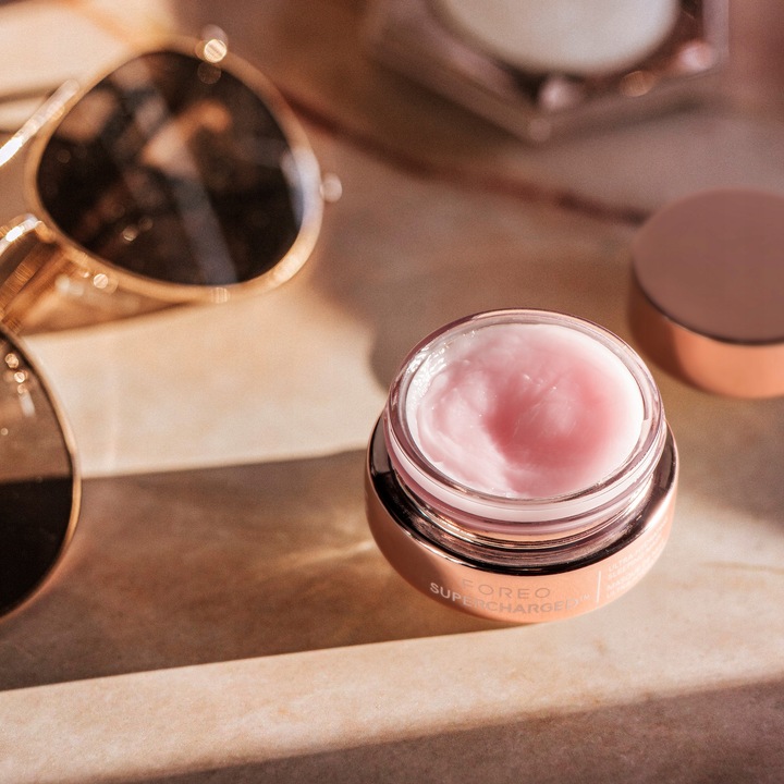 FOREO LUNA 4 Plus Sensitive + SERUM 2.0 30 ml + Nawilżająca maska na noc