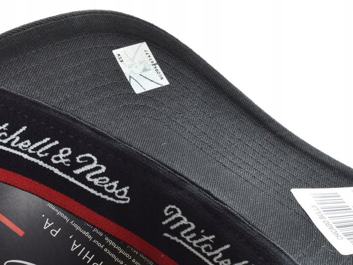 Chicago Bulls Mitchell & Ness CZAPKA Z DASZKIEM