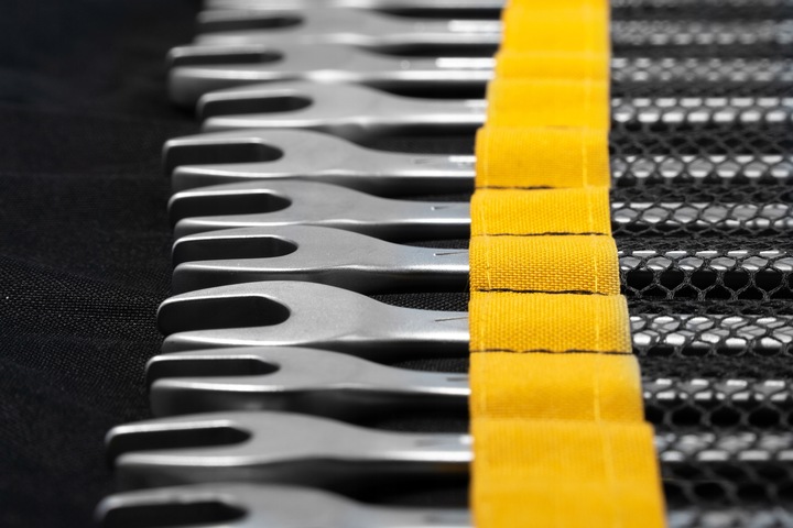 ZESTAW KLUCZY PŁASKO-OCZKOWYCH 18 ELEMENTÓW STAL CRV 8-32 MM JCB