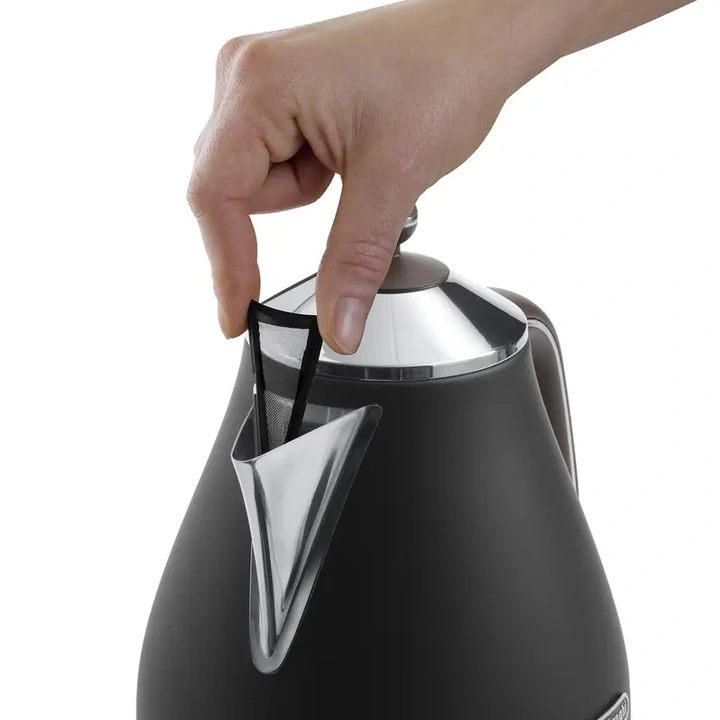 Czajnik elektryczny De'Longhi KBOV 2001.BK 2000 W 1,7 l czarny