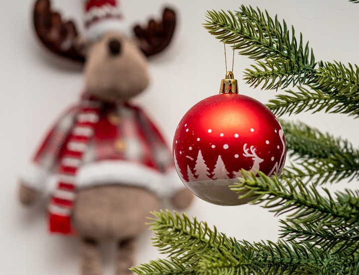 ZESTAW BOMBEK CHOINKOWYCH 115 szt BOMBKI MIX WZORY NIETŁUKĄCE