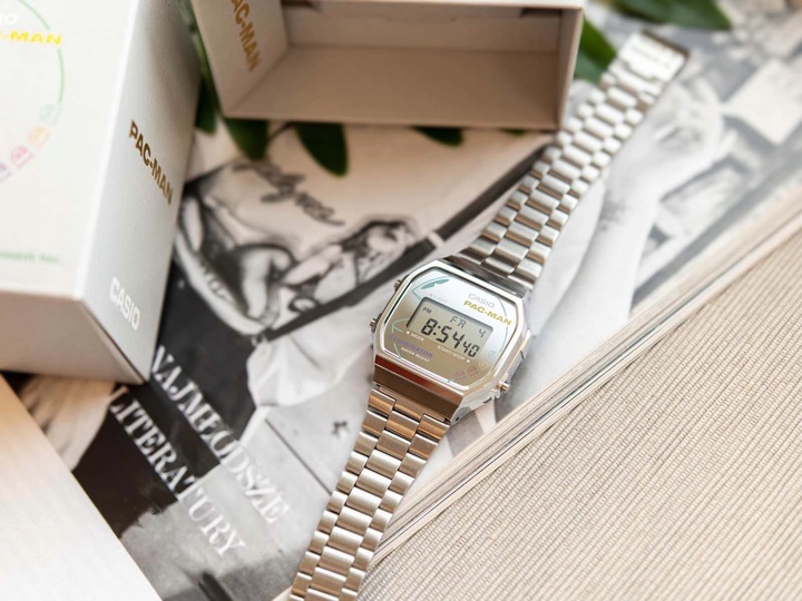 ZEGAREK CASIO A168WEPC-7AER VINTAGE COLLECTION x PAC-MAN RETRO SREBRNY