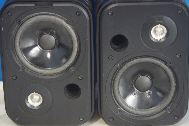 JBL Control One czarny para