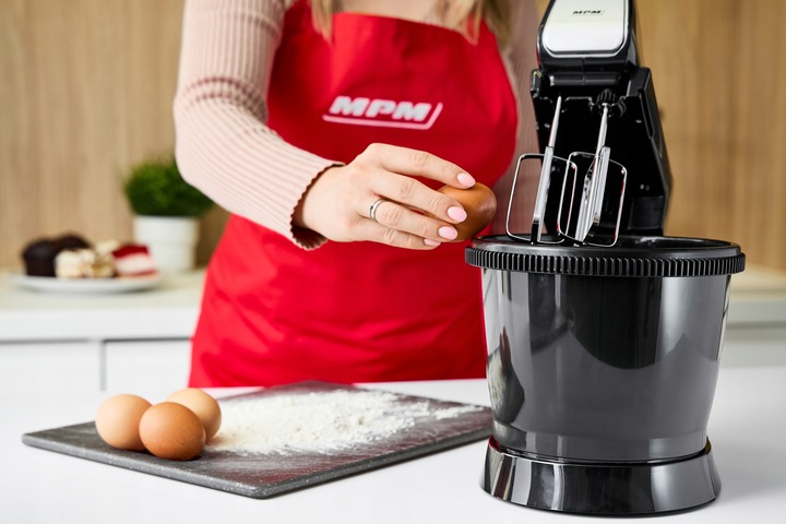 Mikser ręczny 2 misy obrotowe zestaw czarny MPM MMR-22Z/C 750W