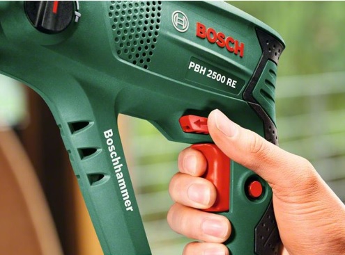 MŁOTOWIERTARKA WIERTARKA BOSCH PBH 2100 RE 550 W SDS-PLUS WALIZKA 6033A9320