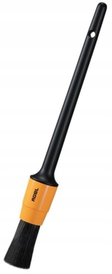 AKCESORIA DO CZYSZCZENIA I PIELĘGNACJI AUTA