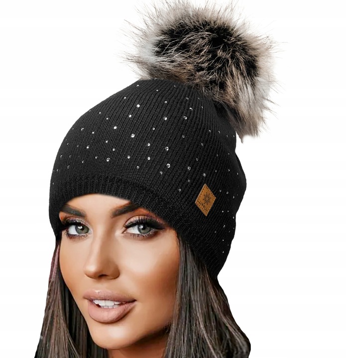 Zimowa CZAPKA CIEPŁA pompon i polar Woolk Verona