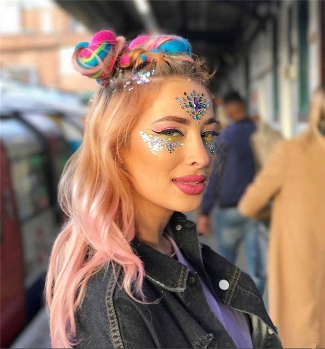 KRYSZTAŁKI SAMOPRZYLEPNE DIAMENCIKI NA TWARZ OCZY